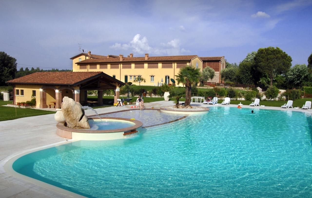 Agriturismo Corte Salandini Ponti sul Mincio Exterior foto